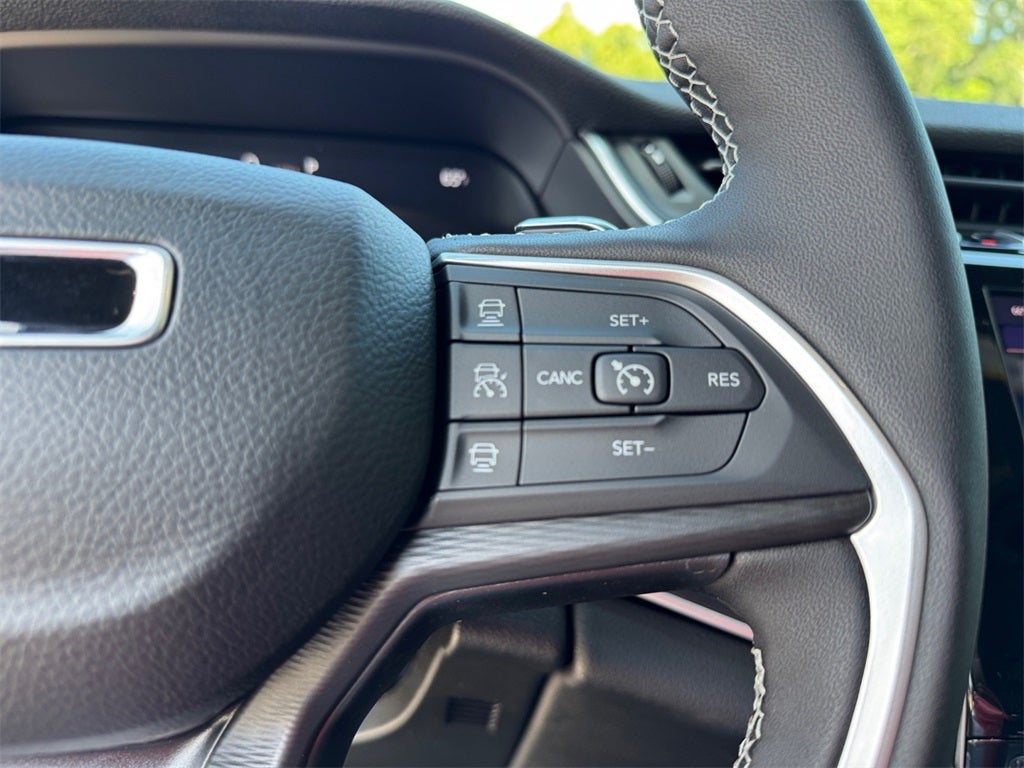 2025 Jeep Grand Cherokee GRAND CHEROKEE L LAREDO X 4X2