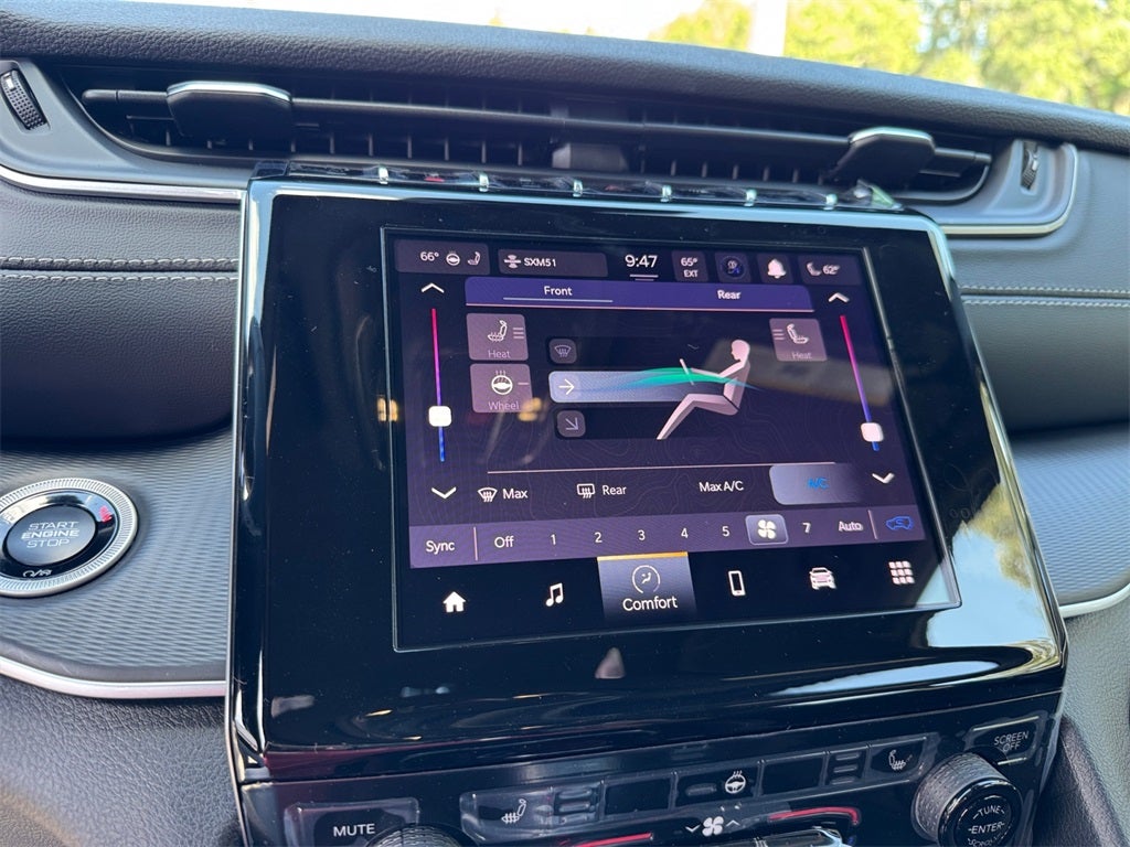 2025 Jeep Grand Cherokee GRAND CHEROKEE L LAREDO X 4X2