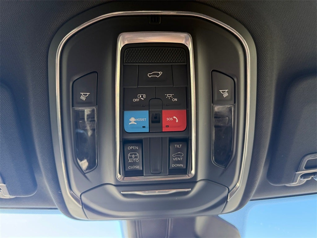 2025 Jeep Grand Cherokee GRAND CHEROKEE L LAREDO X 4X2