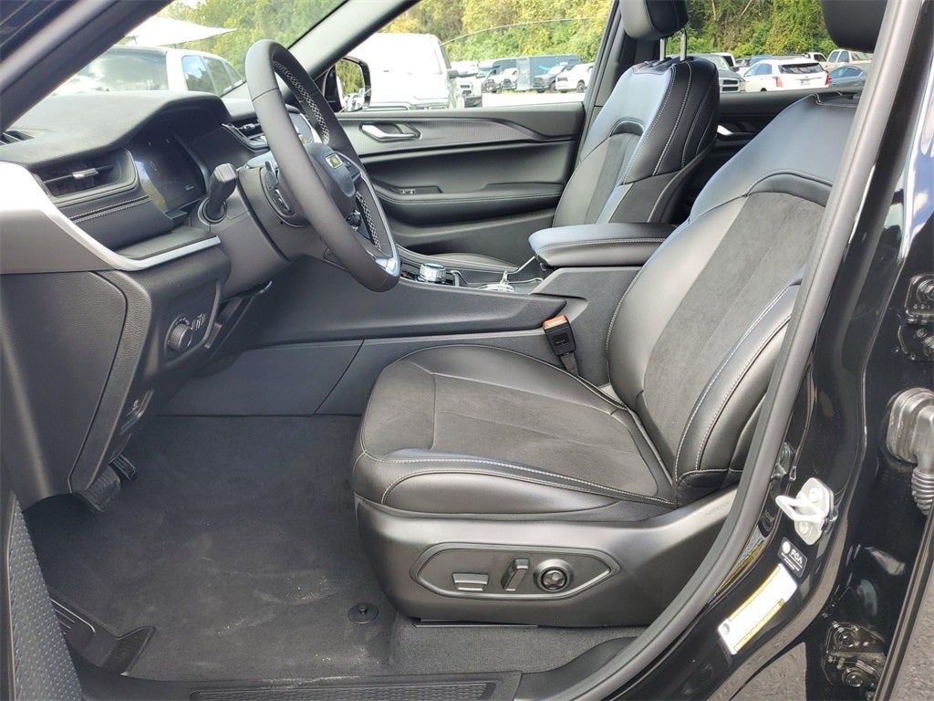 2025 Jeep Grand Cherokee GRAND CHEROKEE L ALTITUDE X 4X2