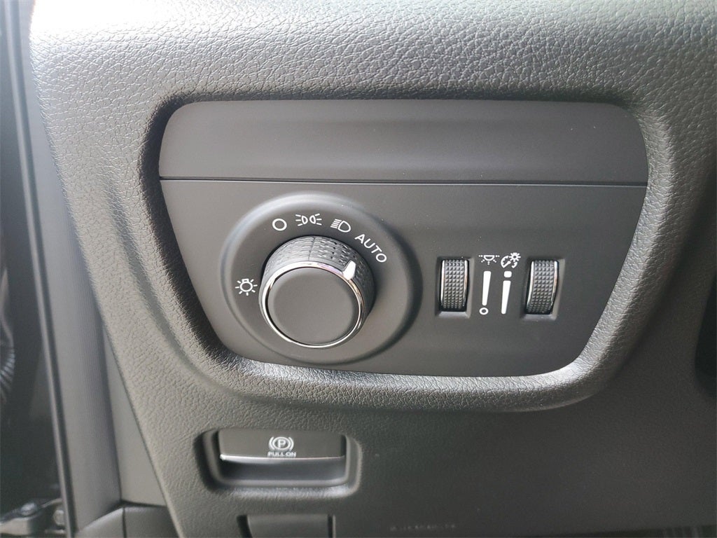 2025 Jeep Grand Cherokee GRAND CHEROKEE L ALTITUDE X 4X2