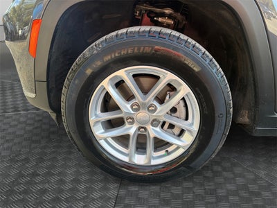 2025 Jeep Grand Cherokee GRAND CHEROKEE L LAREDO X 4X2