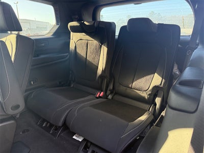 2025 Jeep Grand Cherokee GRAND CHEROKEE L LAREDO X 4X2