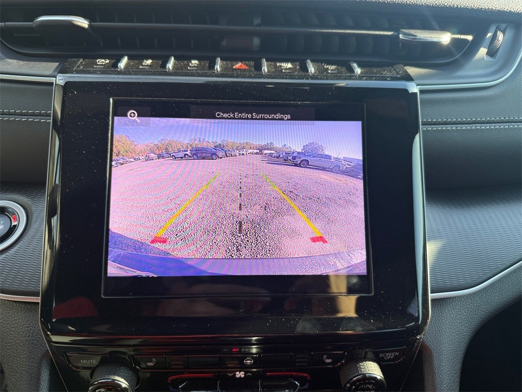 2025 Jeep Grand Cherokee GRAND CHEROKEE L LAREDO X 4X2