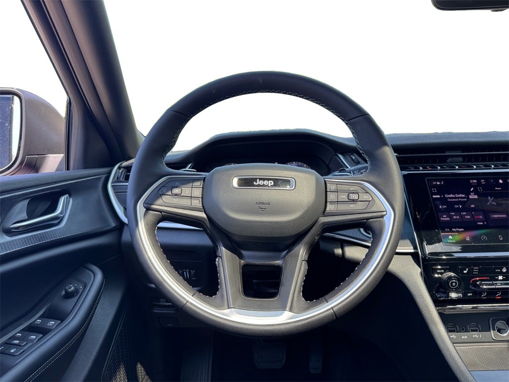 2025 Jeep Grand Cherokee GRAND CHEROKEE L LAREDO X 4X2