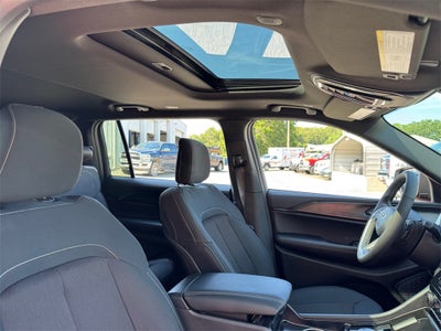 2025 Jeep Grand Cherokee GRAND CHEROKEE L LAREDO X 4X2