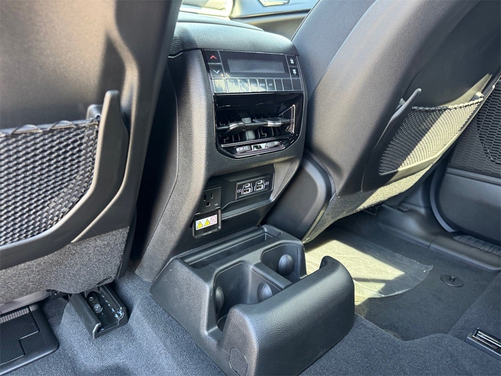 2025 Jeep Grand Cherokee GRAND CHEROKEE L LAREDO X 4X2