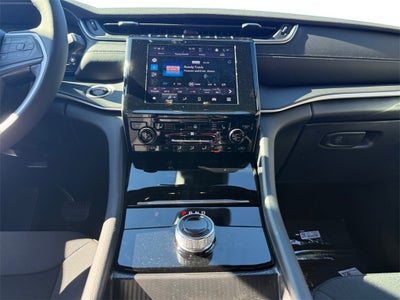 2025 Jeep Grand Cherokee GRAND CHEROKEE L LAREDO X 4X2