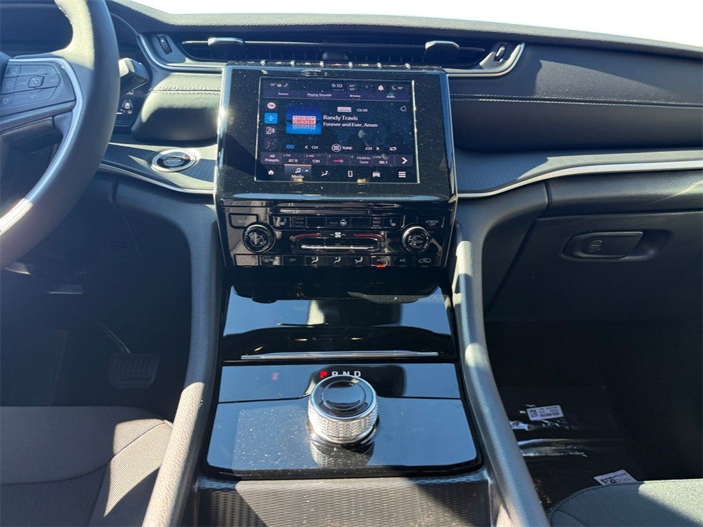 2025 Jeep Grand Cherokee GRAND CHEROKEE L LAREDO X 4X2