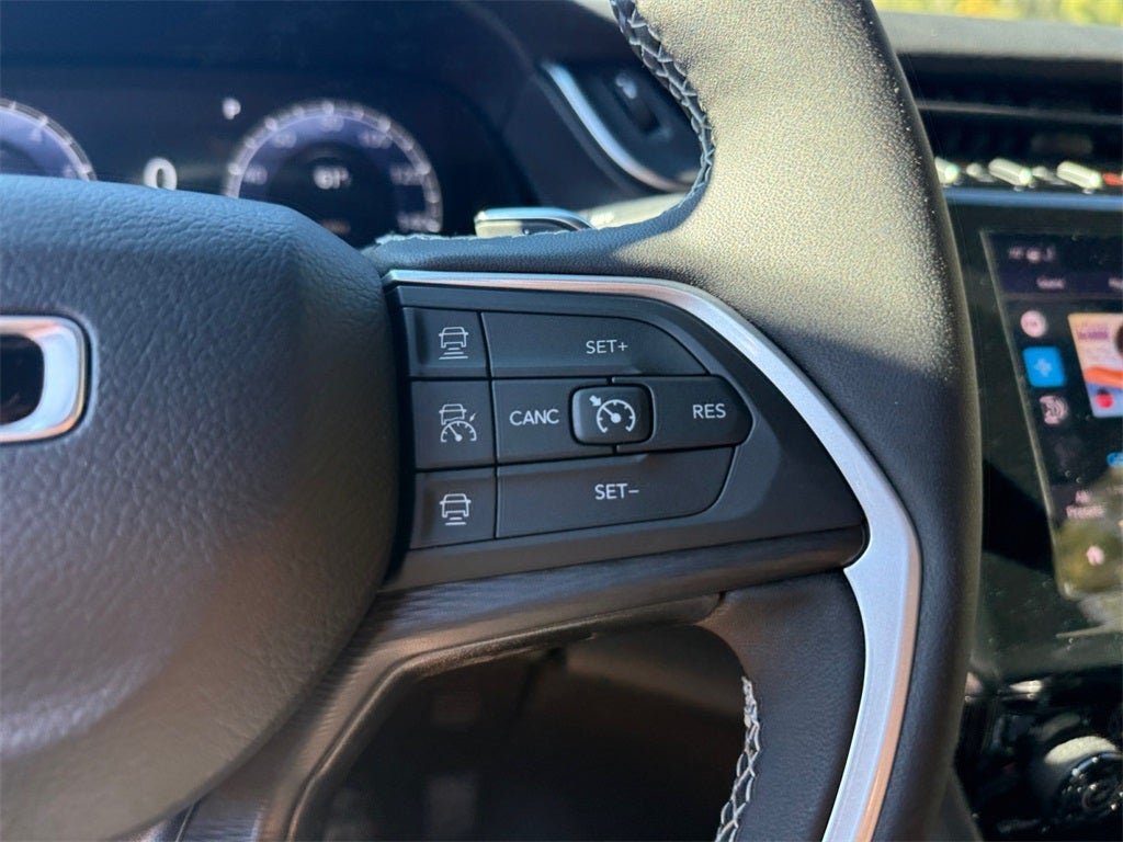 2025 Jeep Grand Cherokee GRAND CHEROKEE L LAREDO X 4X2