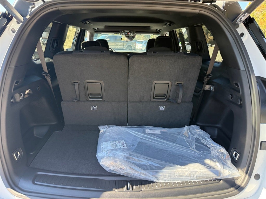 2025 Jeep Grand Cherokee GRAND CHEROKEE L LAREDO X 4X2