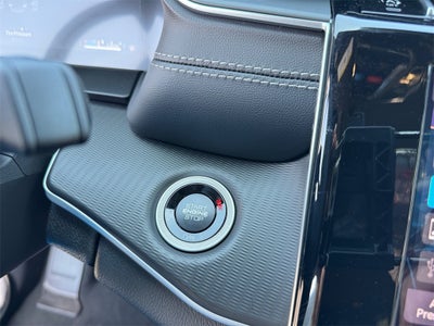 2025 Jeep Grand Cherokee GRAND CHEROKEE L LAREDO X 4X2