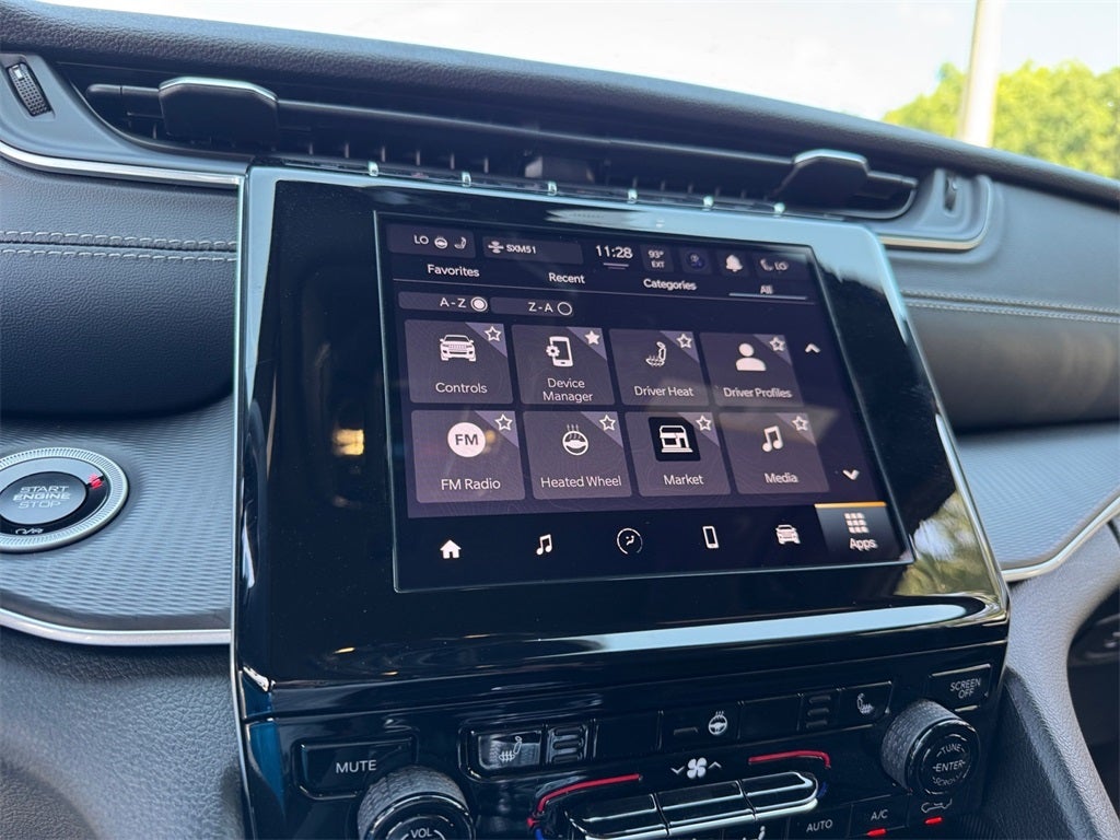 2025 Jeep Grand Cherokee GRAND CHEROKEE L LAREDO X 4X2