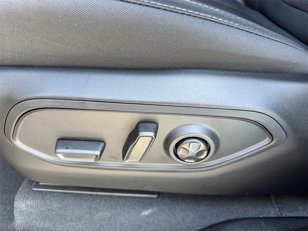 2025 Jeep Grand Cherokee GRAND CHEROKEE L LAREDO X 4X2