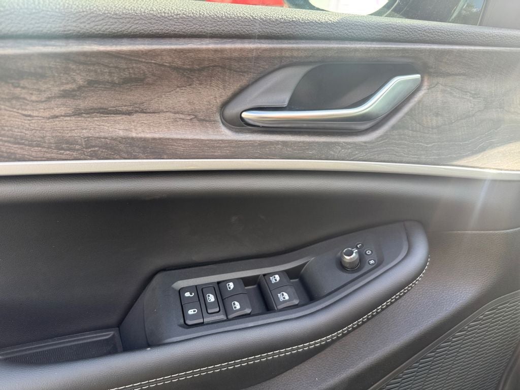 2027 Jeep Grand Cherokee GRAND CHEROKEE L LAREDO ALTITUDE 4X2