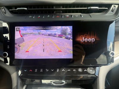 2027 Jeep Grand Cherokee GRAND CHEROKEE L LAREDO ALTITUDE 4X2