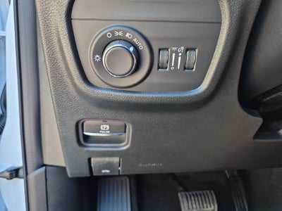 2027 Jeep Grand Cherokee GRAND CHEROKEE L LAREDO ALTITUDE 4X2