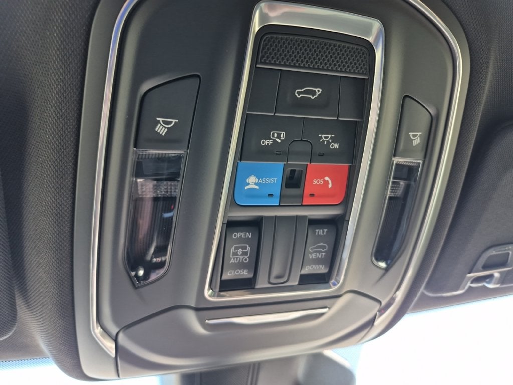 2027 Jeep Grand Cherokee GRAND CHEROKEE L LAREDO ALTITUDE 4X2