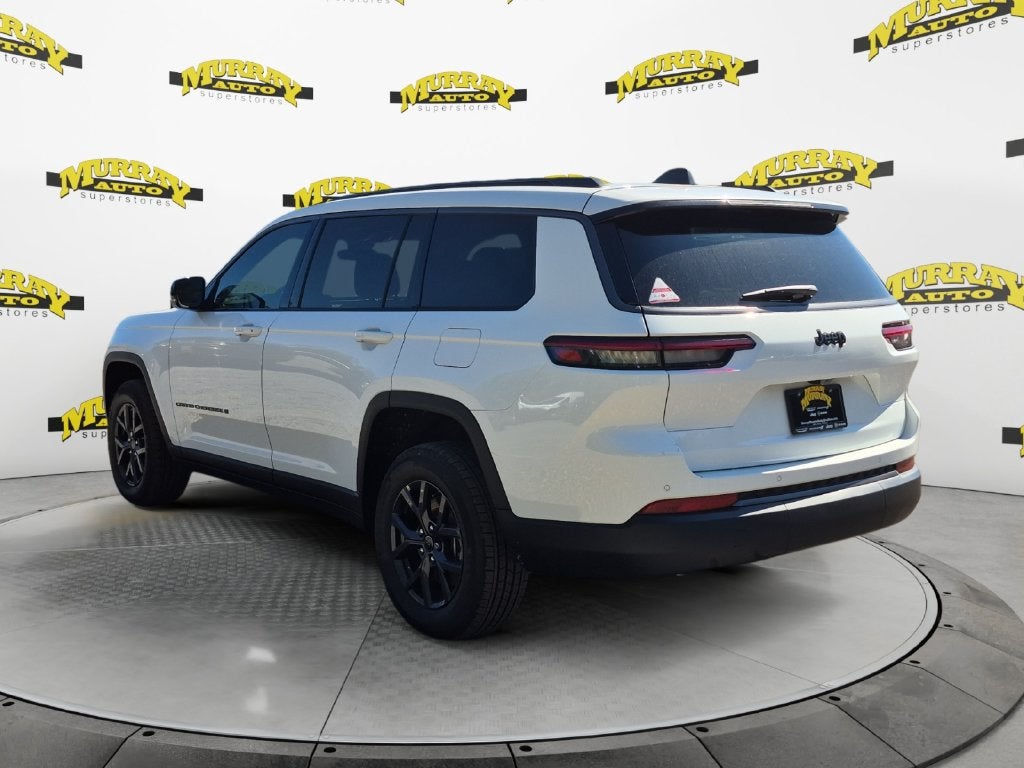 2027 Jeep Grand Cherokee GRAND CHEROKEE L LAREDO ALTITUDE 4X2