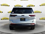 2027 Jeep Grand Cherokee GRAND CHEROKEE L LAREDO ALTITUDE 4X2