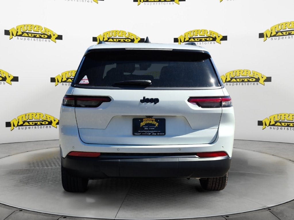 2027 Jeep Grand Cherokee GRAND CHEROKEE L LAREDO ALTITUDE 4X2