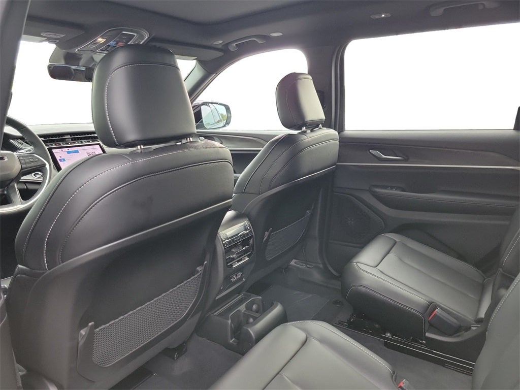 2025 Jeep Grand Cherokee GRAND CHEROKEE L LIMITED 4X2