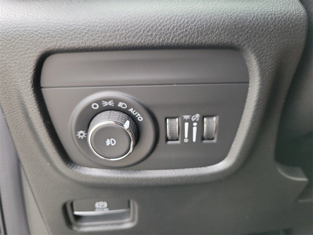 2025 Jeep Grand Cherokee GRAND CHEROKEE L LIMITED 4X2