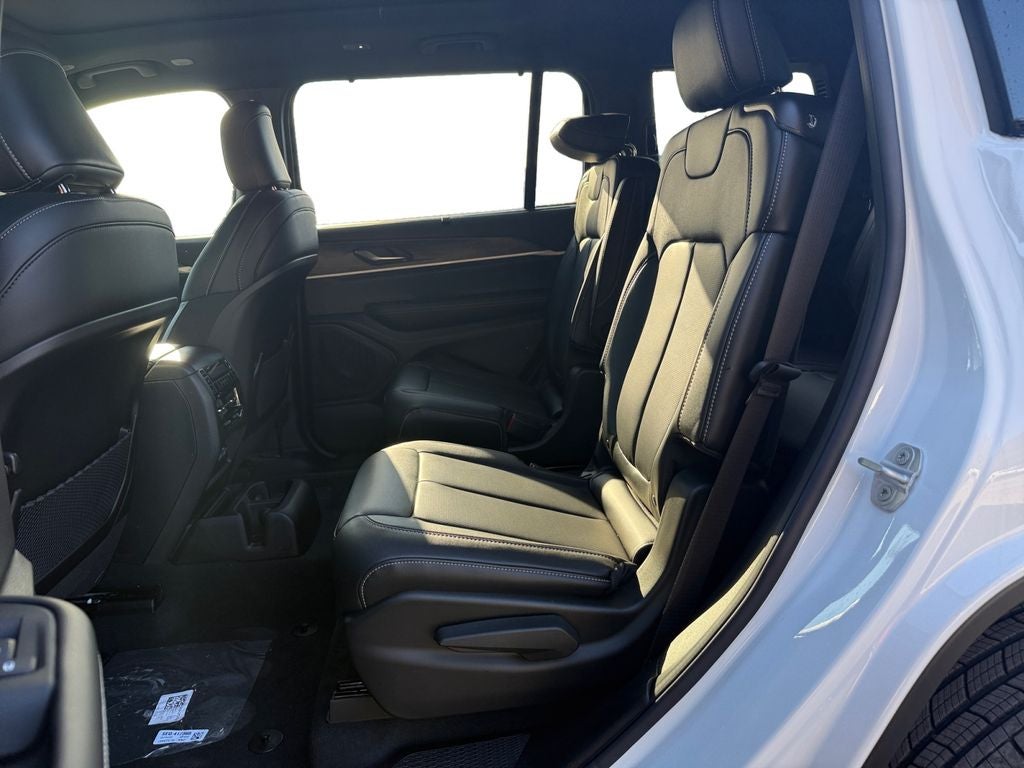 2025 Jeep Grand Cherokee GRAND CHEROKEE L LIMITED 4X2