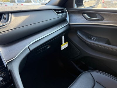 2025 Jeep Grand Cherokee GRAND CHEROKEE L LIMITED 4X2