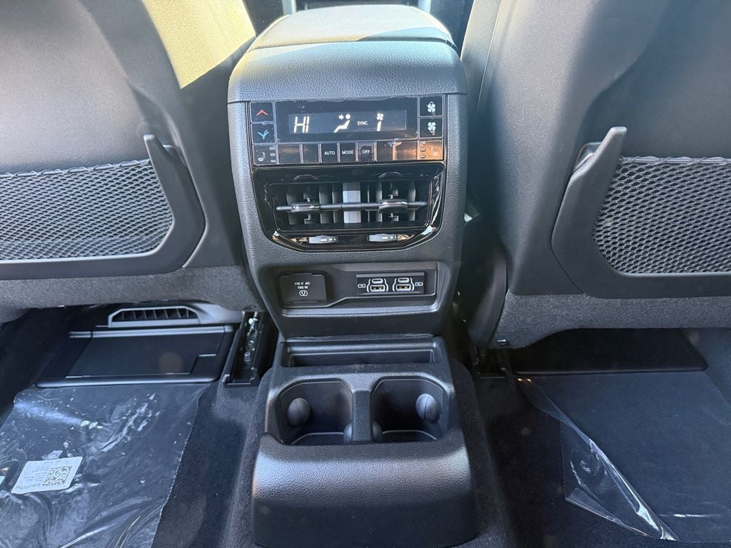 2025 Jeep Grand Cherokee GRAND CHEROKEE L LIMITED 4X2