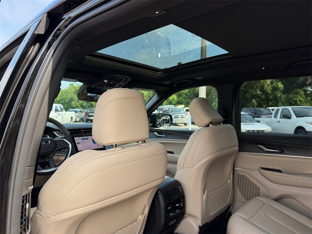 2025 Jeep Grand Cherokee GRAND CHEROKEE L LIMITED 4X2