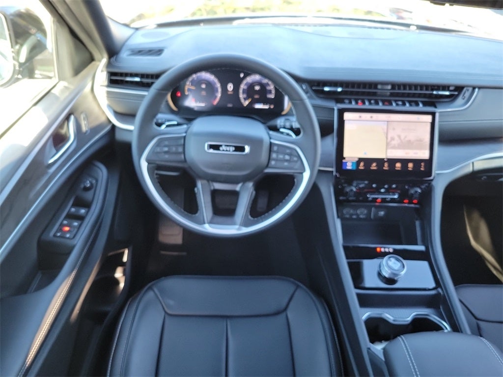 2025 Jeep Grand Cherokee GRAND CHEROKEE L LIMITED 4X2