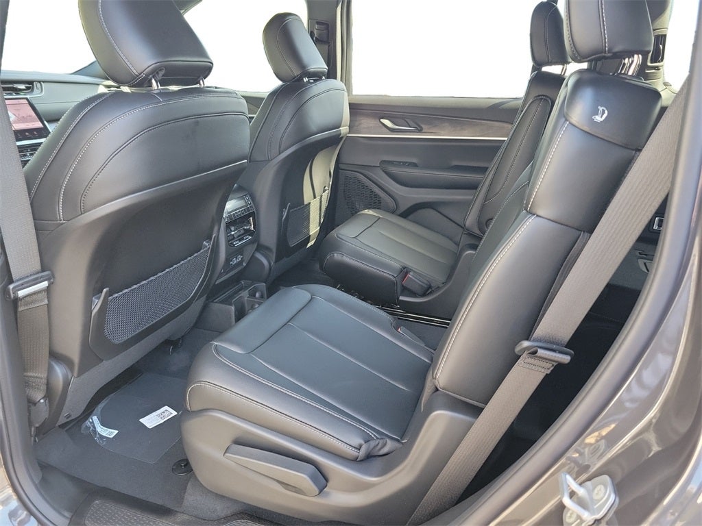 2025 Jeep Grand Cherokee GRAND CHEROKEE L LIMITED 4X2