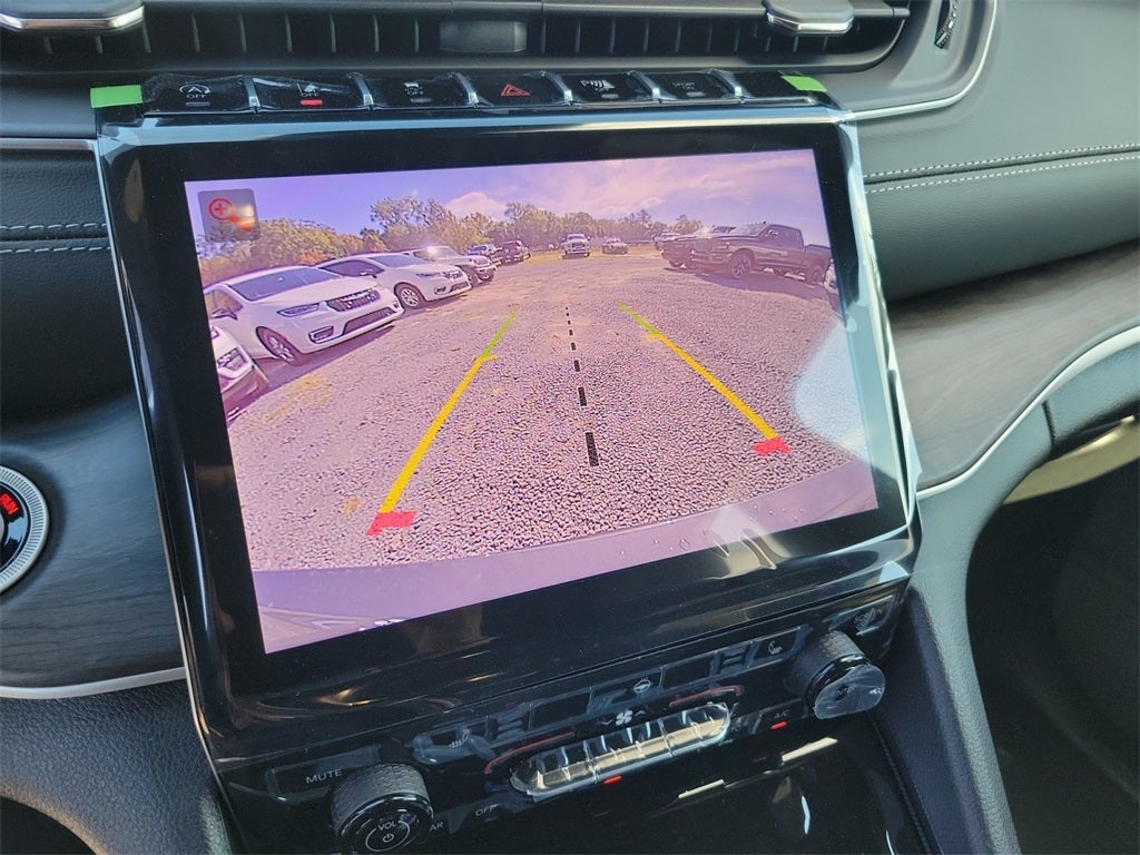 2025 Jeep Grand Cherokee GRAND CHEROKEE L LIMITED 4X2