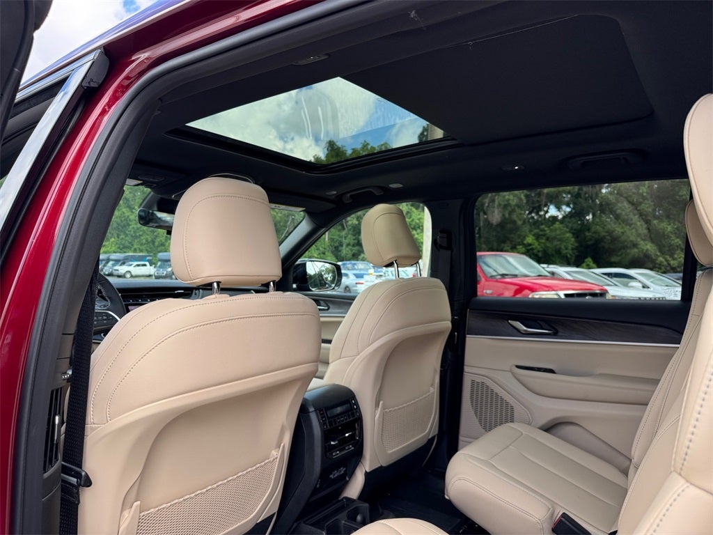 2025 Jeep Grand Cherokee GRAND CHEROKEE L LIMITED 4X2