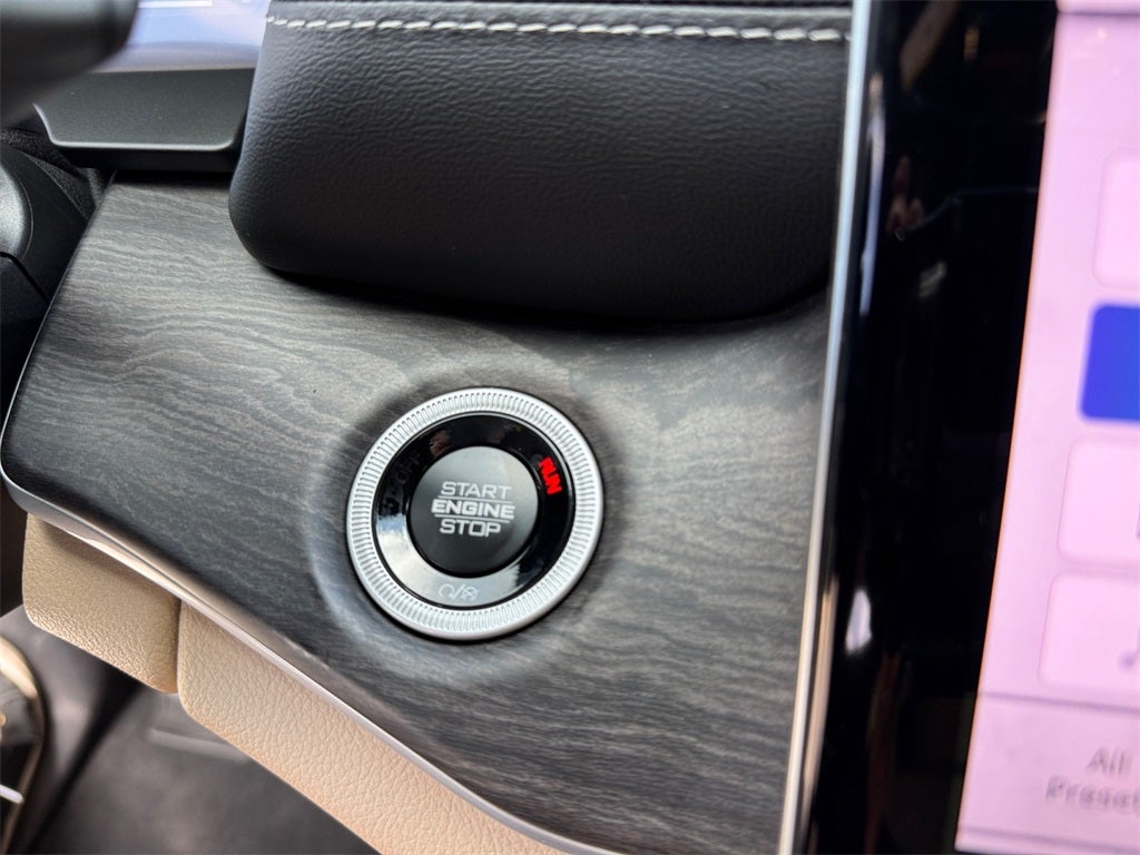 2025 Jeep Grand Cherokee GRAND CHEROKEE L LIMITED 4X2