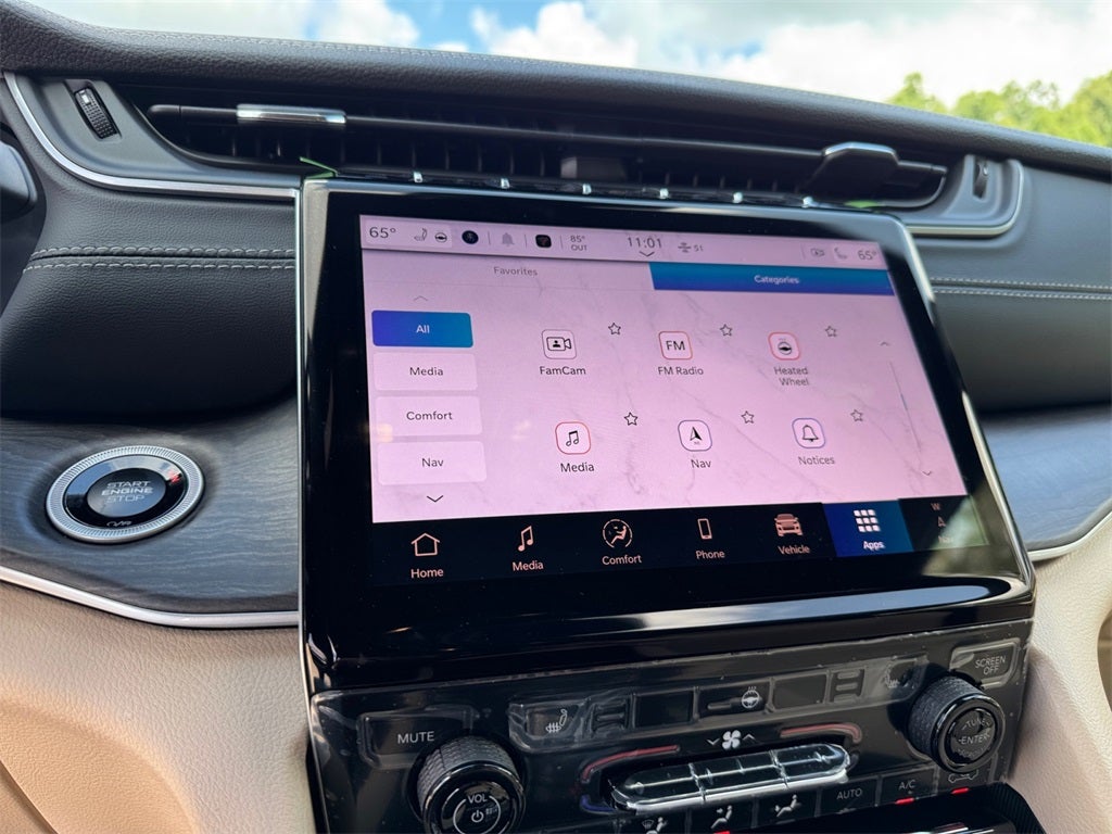 2025 Jeep Grand Cherokee GRAND CHEROKEE L LIMITED 4X2