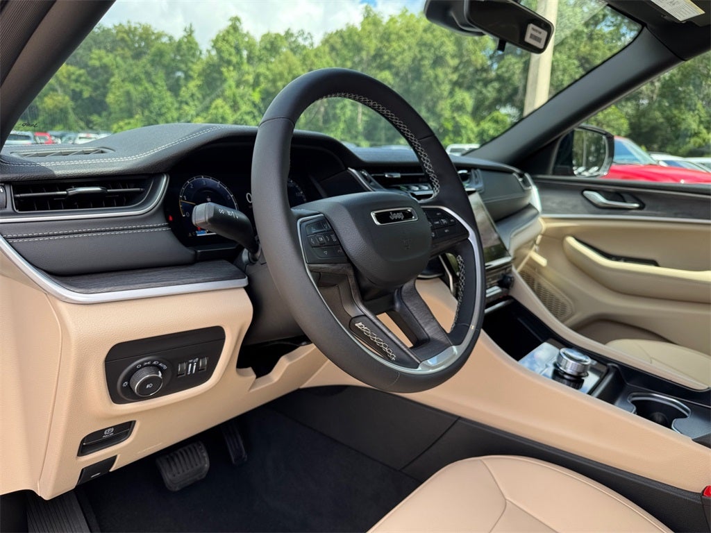 2025 Jeep Grand Cherokee GRAND CHEROKEE L LIMITED 4X2