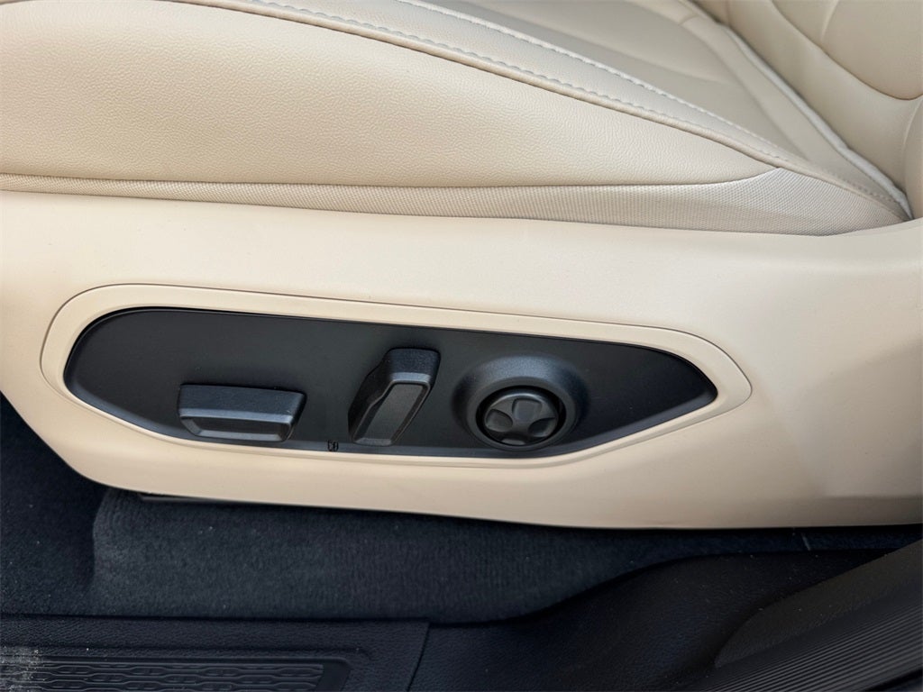 2025 Jeep Grand Cherokee GRAND CHEROKEE L LIMITED 4X2