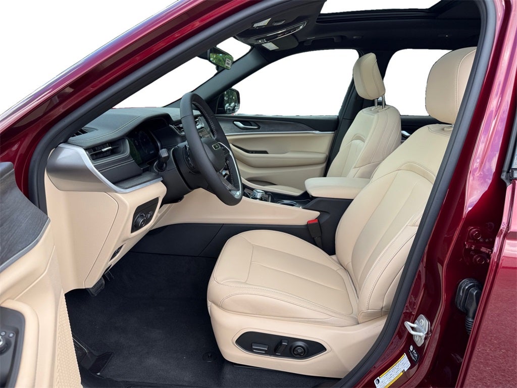 2025 Jeep Grand Cherokee GRAND CHEROKEE L LIMITED 4X2