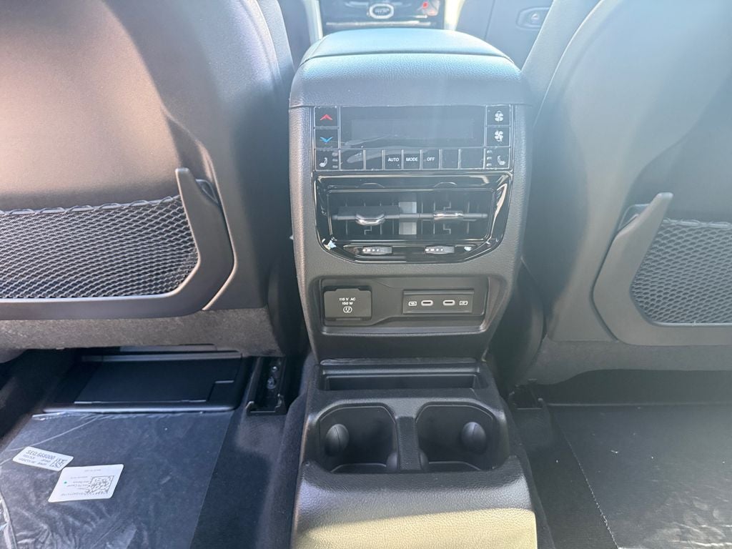 2026 Jeep Grand Cherokee GRAND CHEROKEE L LIMITED 4X2