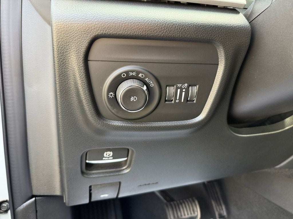 2026 Jeep Grand Cherokee GRAND CHEROKEE L LIMITED 4X2