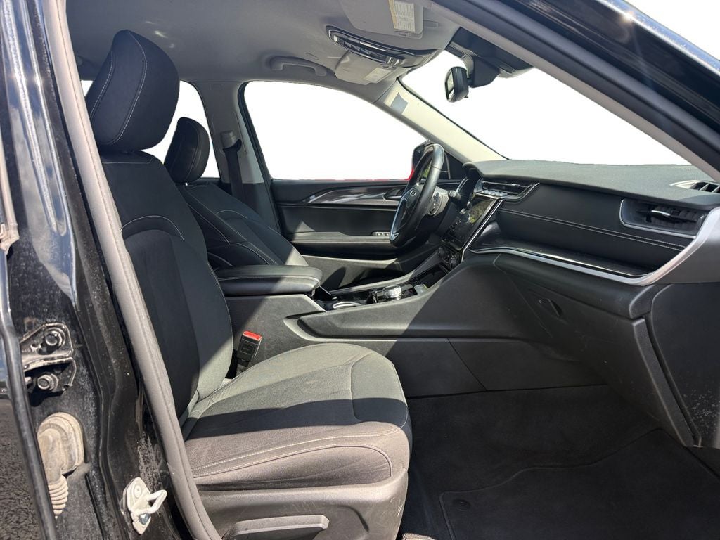 2021 Jeep Grand Cherokee L Laredo 4x4