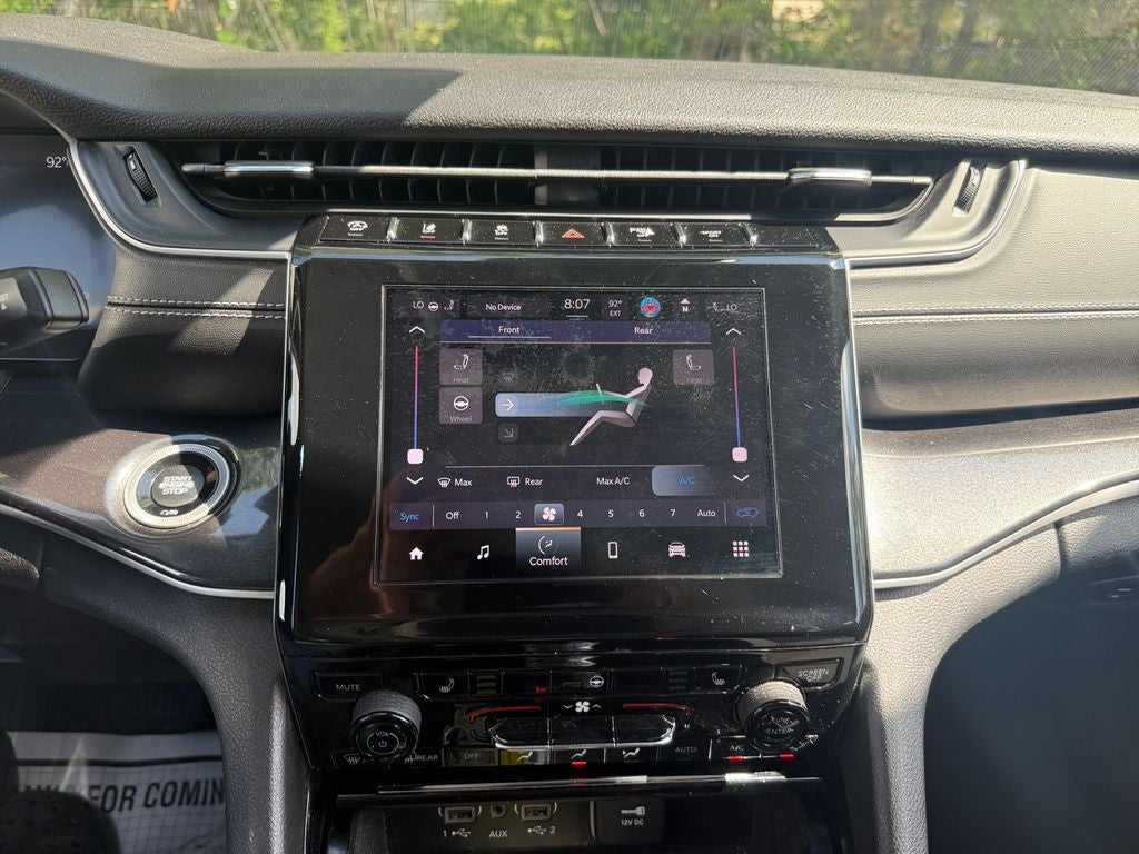 2021 Jeep Grand Cherokee L Laredo 4x4