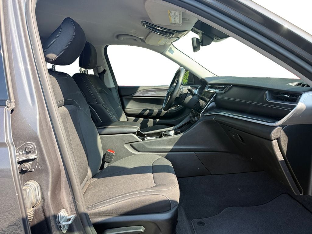 2021 Jeep Grand Cherokee L Laredo 4x4