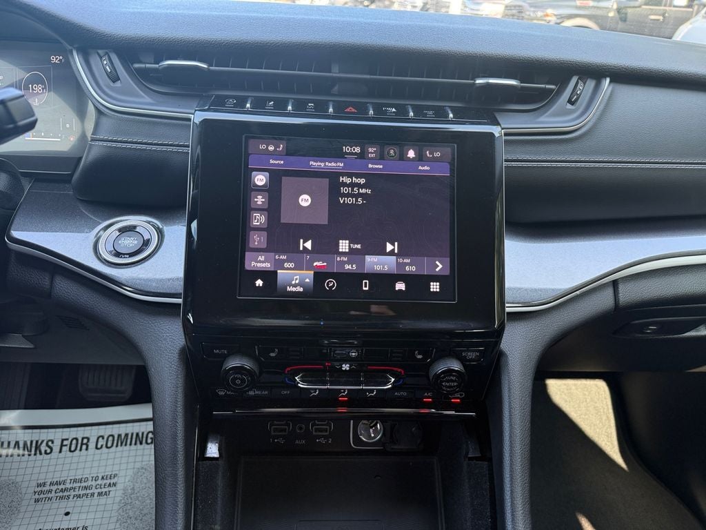 2021 Jeep Grand Cherokee L Laredo 4x4
