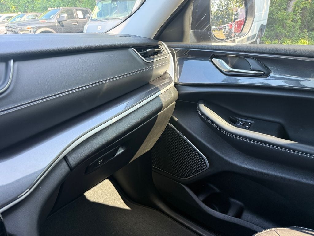 2021 Jeep Grand Cherokee L Laredo 4x4