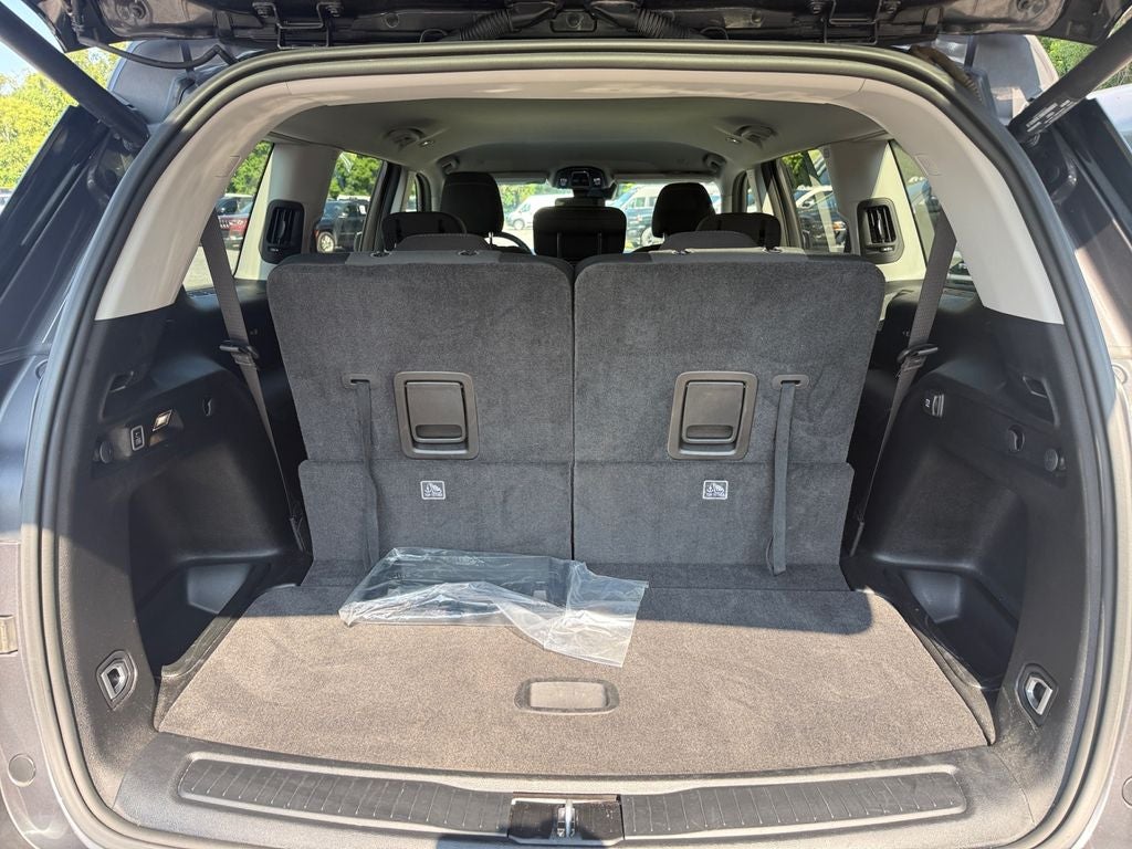 2021 Jeep Grand Cherokee L Laredo 4x4
