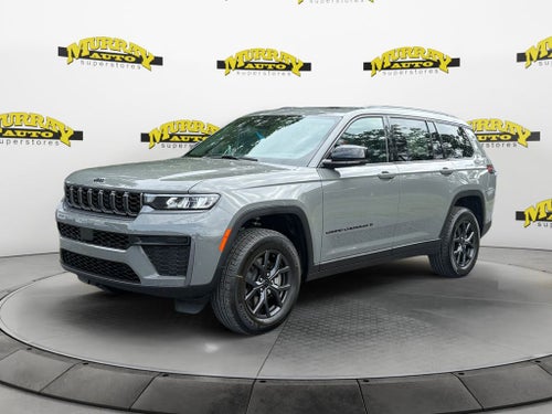2027 Jeep Grand Cherokee Laredo Altitude