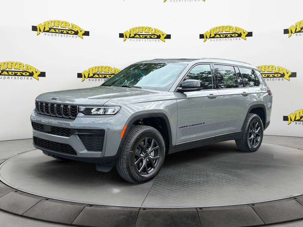 2027 Jeep Grand Cherokee Laredo Altitude